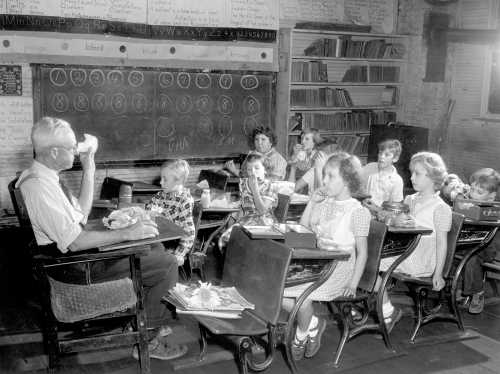 A. Aubrey Bodine's Photograph of Philip's Delight One-Room School Captures a Bygone Era of Education