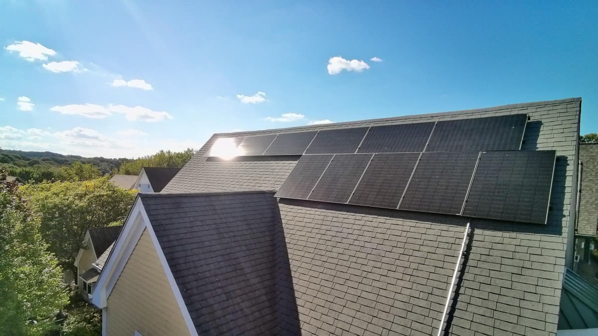 Sunfinity Power Urges Massachusetts Homeowners to Act Before Federal Solar Incentives Expire in 2026