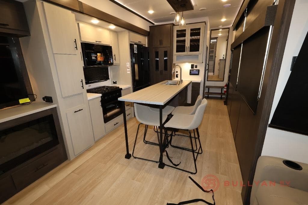 Bullyan RV Expands Camper Inventory to Meet Growing Demand in Duluth Area