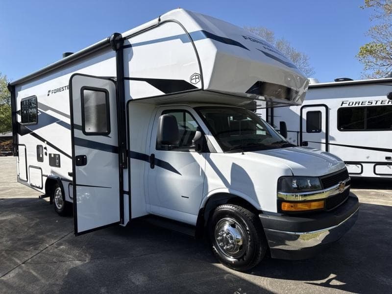 Open Roads Complete RV Expands Inventory Across Georgia with Updated Motorhomes and Campers
