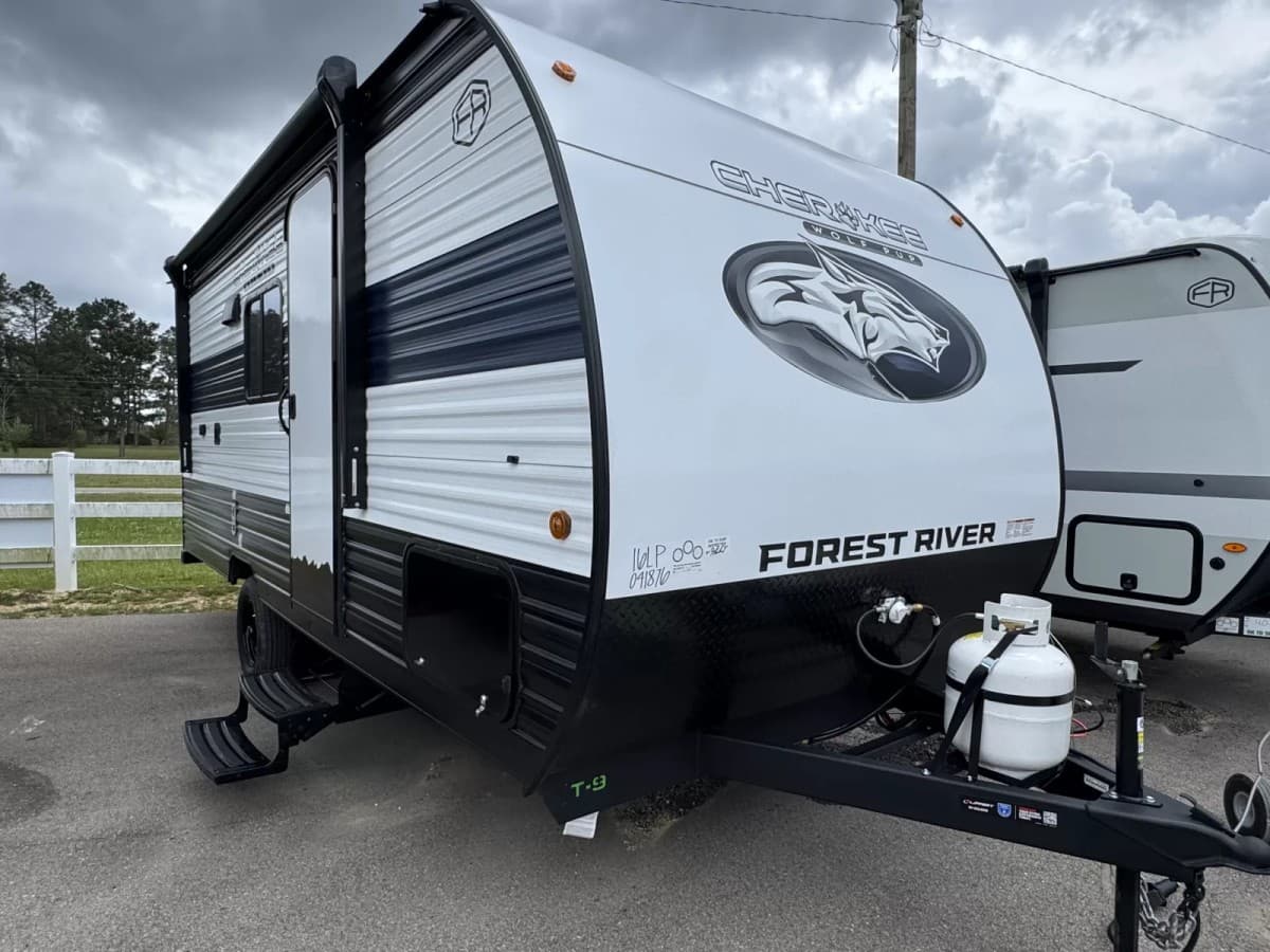 Dad's Camper Outlet Expands Gulfport Inventory to Meet Demand for Used RVs