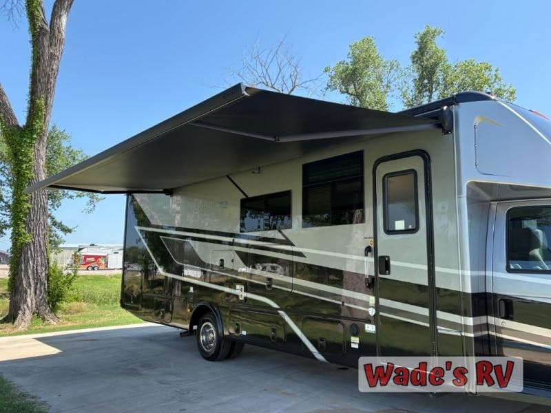 Wade's RV Expands Inventory of Concord Motorhomes and Used Campers in Oklahoma