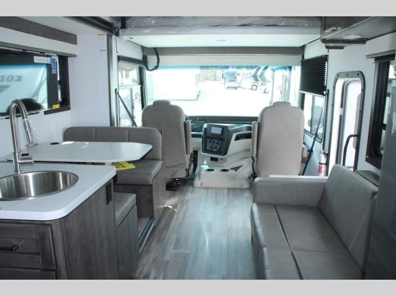 Pete's RV Center Reports Expanded Fifth Wheel Inventory Across New England