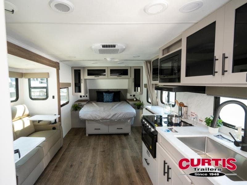 Curtis Trailers Expands 2026 RV Lineup in Oregon with Alliance RV Additions